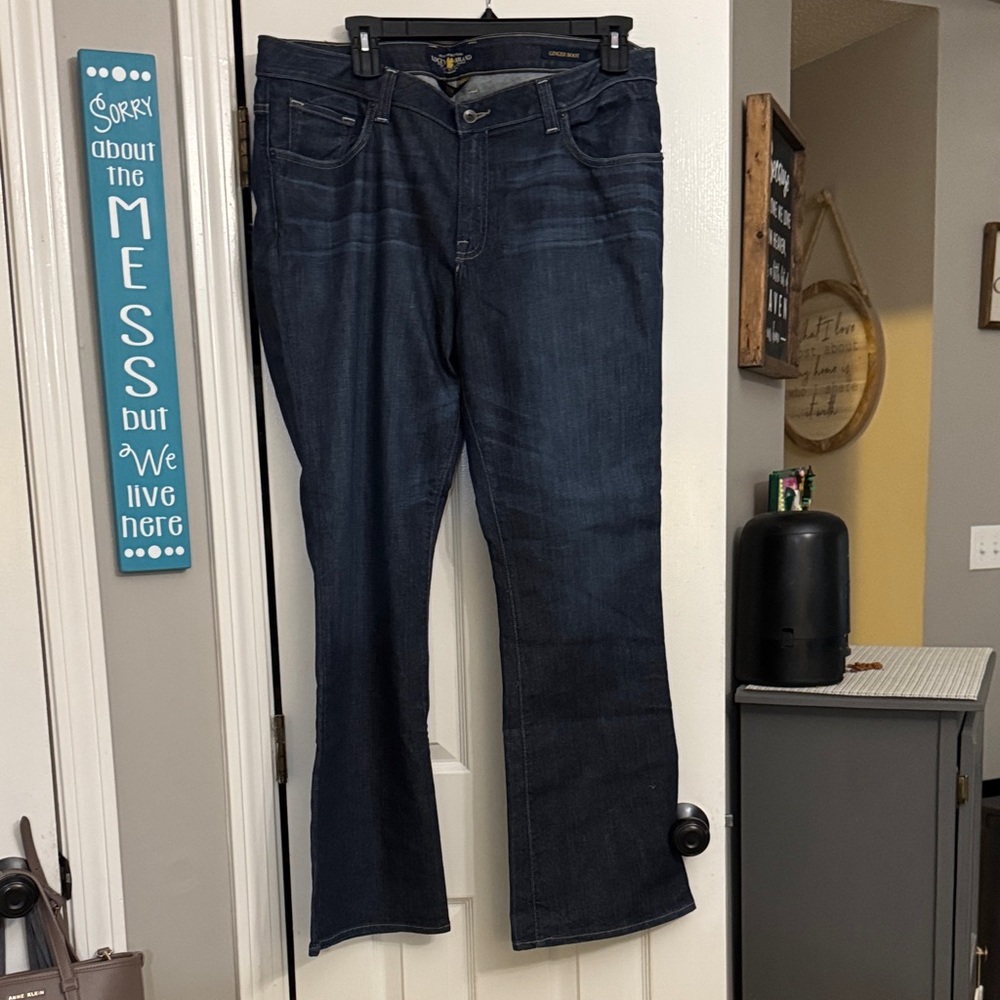 Lucky Brand Indigo Denim Jeans with Yellow Logo Detail